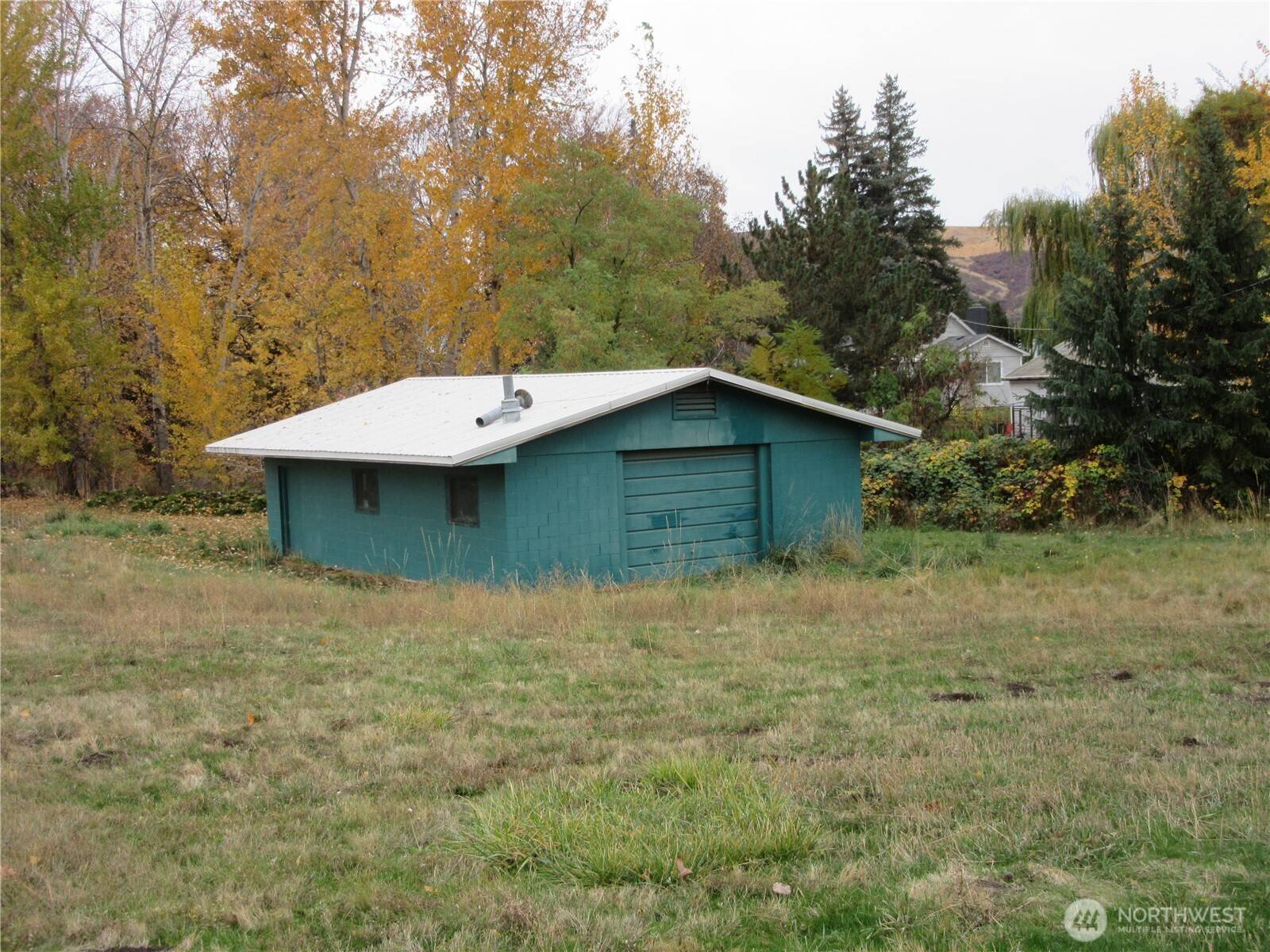 425 E Richmond AVE, Dayton, WA 99328