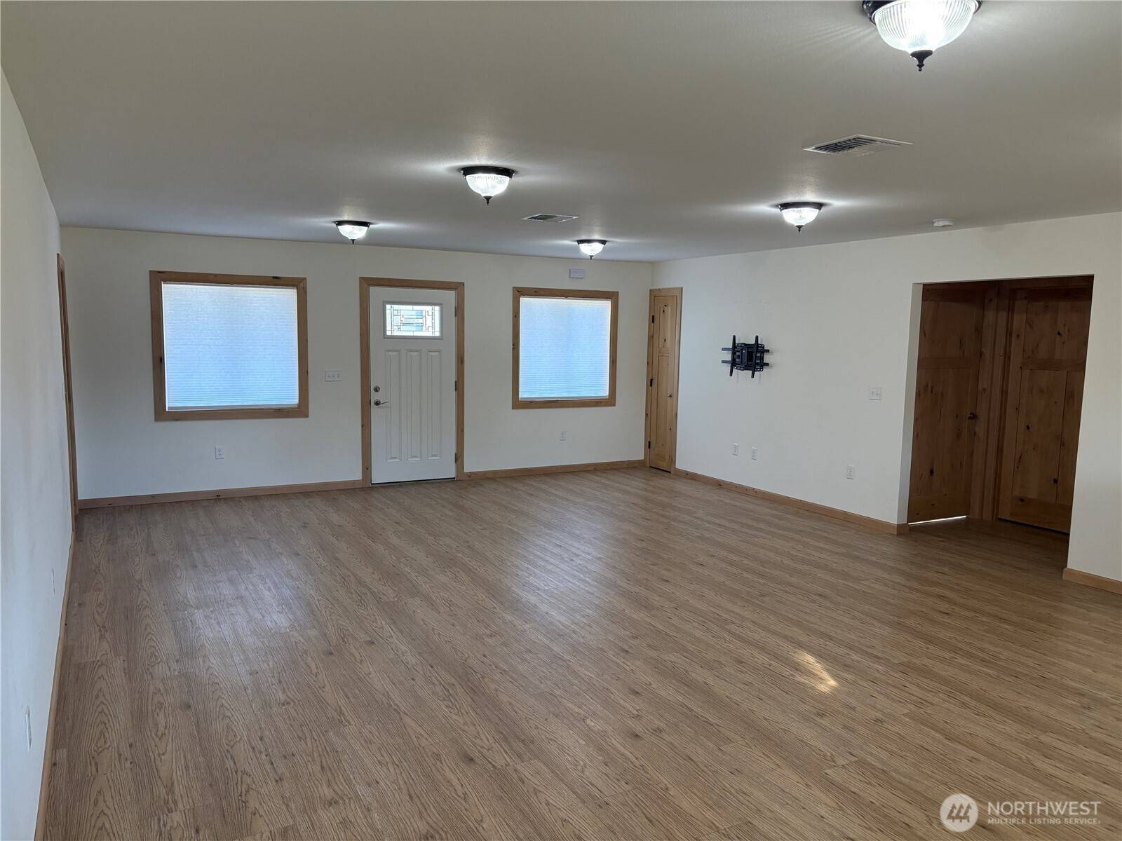 5 Red Apple DR, Omak, WA 98841