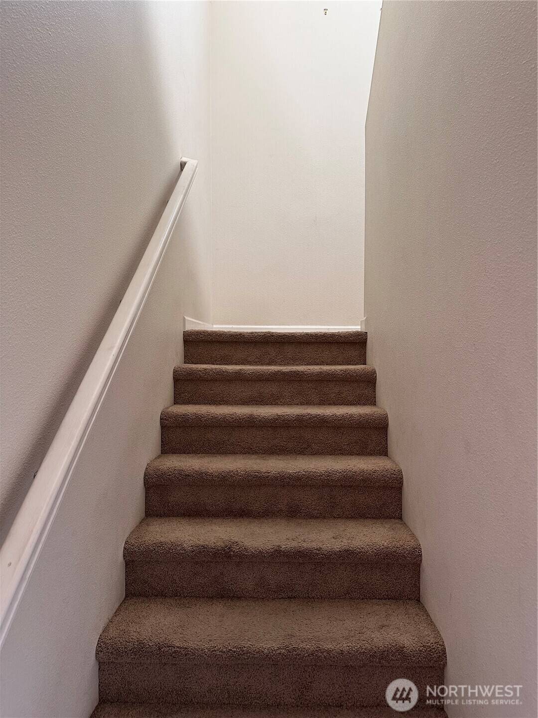 7046 Tahoe DR SE, Tumwater, WA 98501