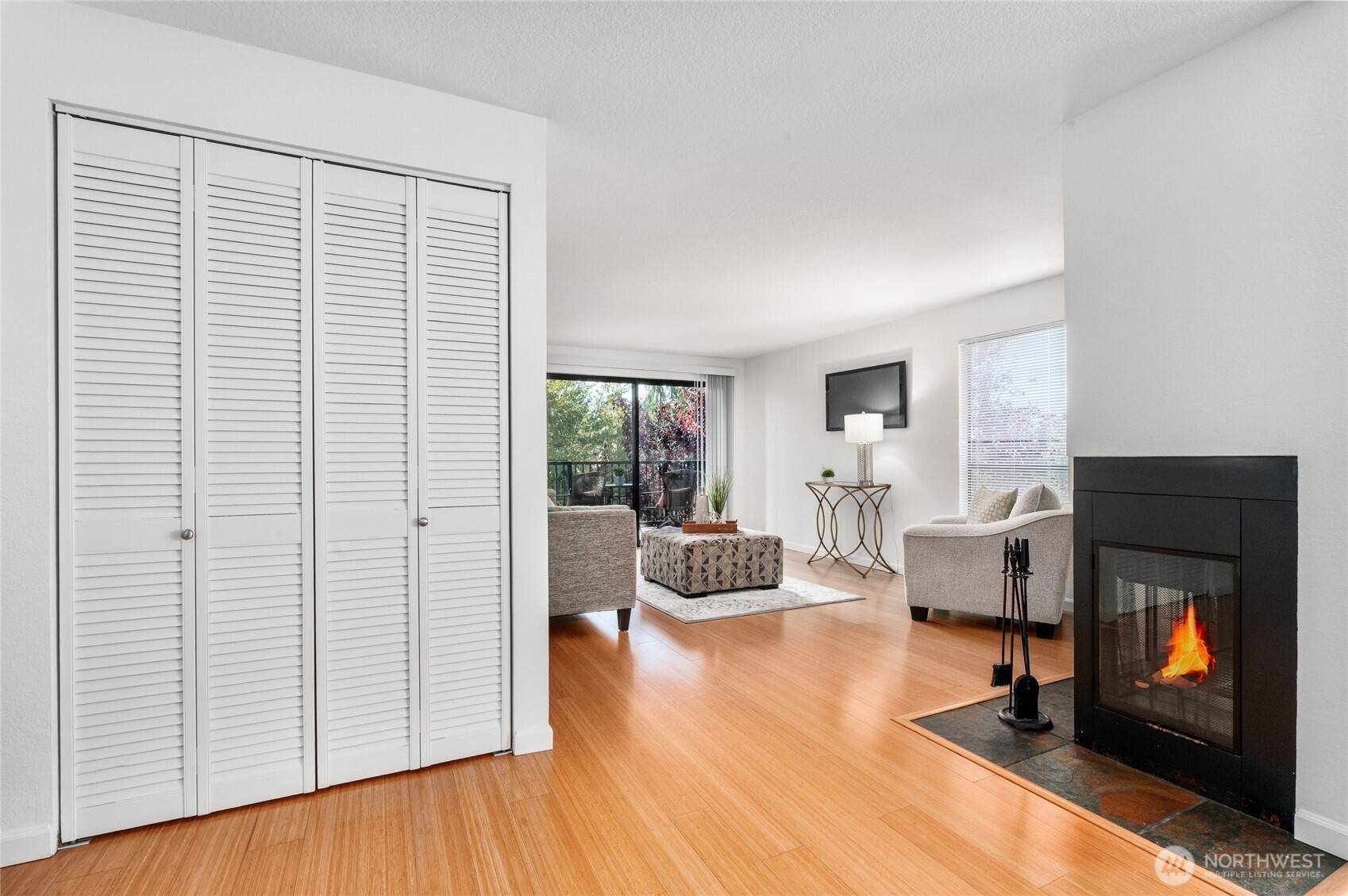 410 W Roy ST #E101, Seattle, WA 98119