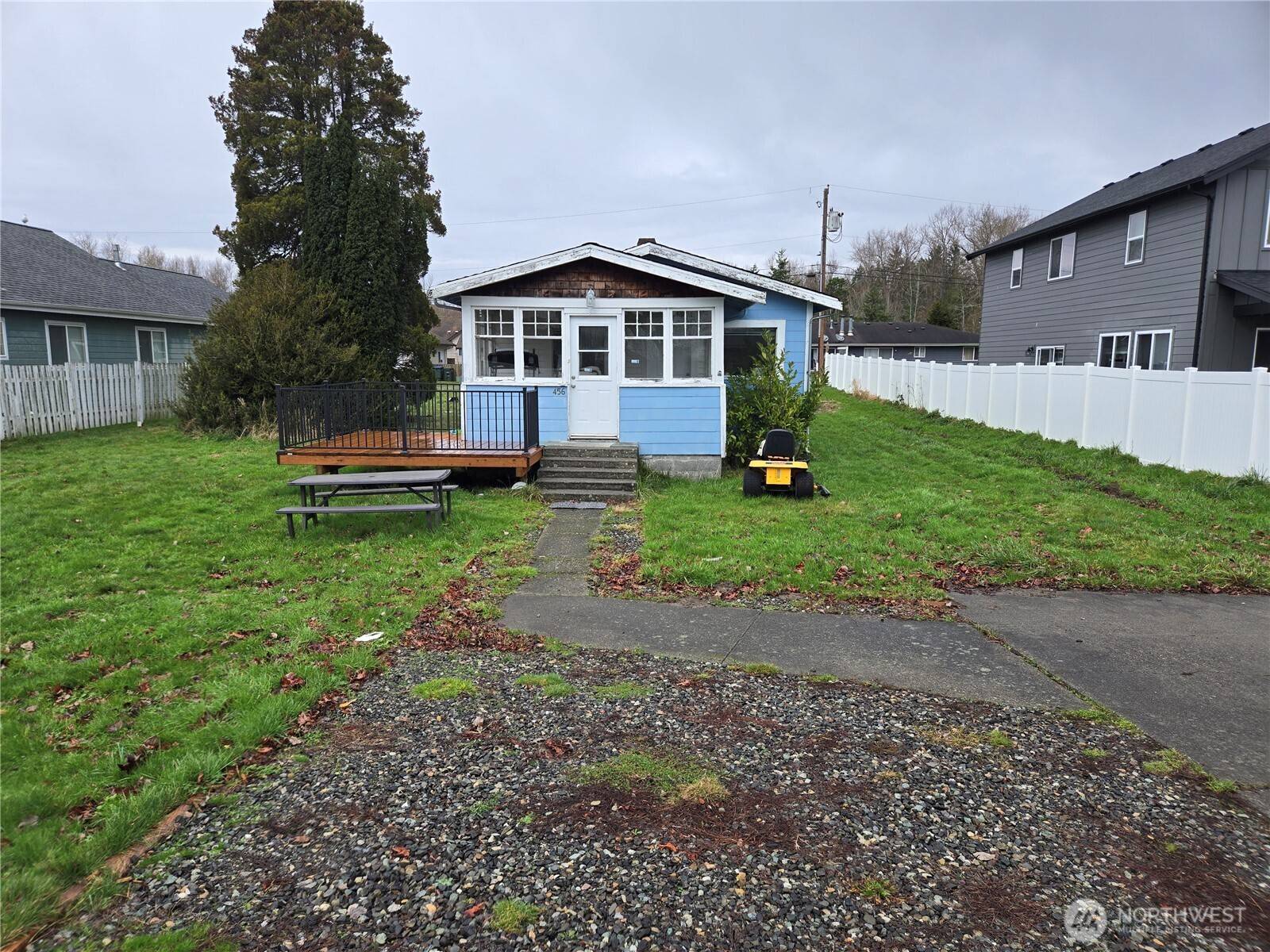 456 D Street ST, Blaine, WA 98230