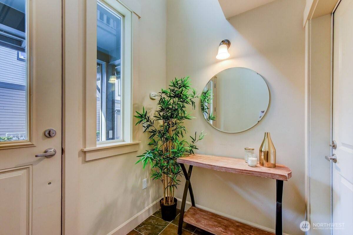 2115 201st PL SE #F-4, Bothell, WA 98012