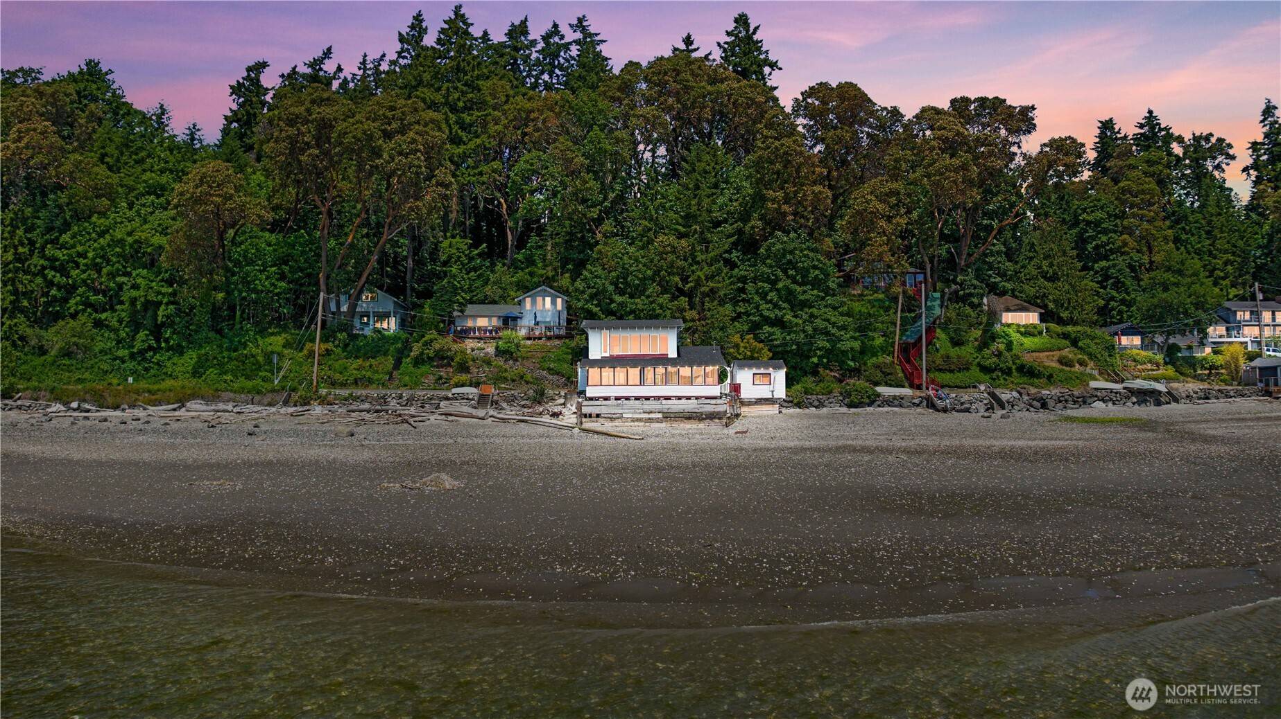 24186 Vashon HWY SW, Vashon, WA 98070