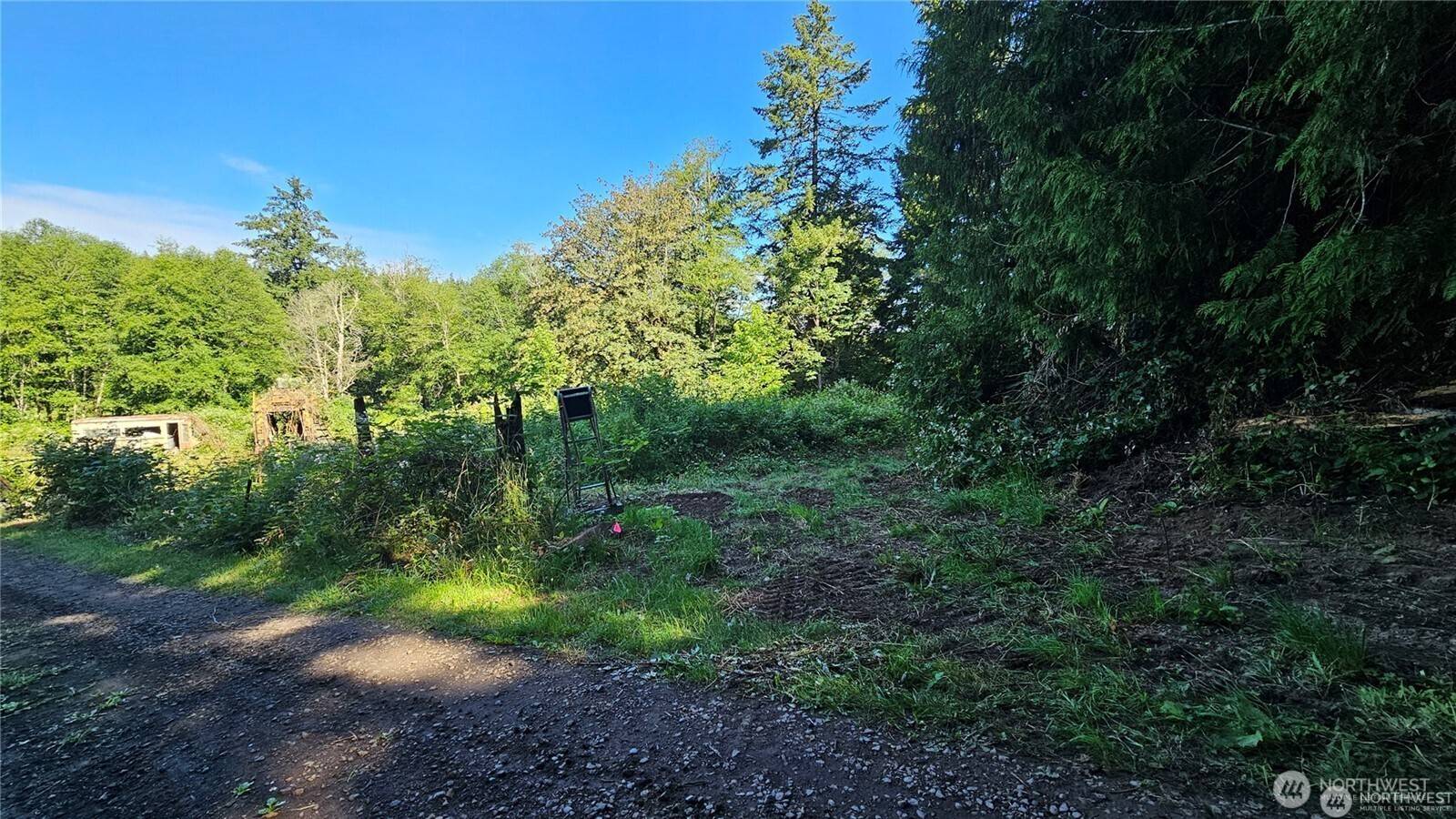 Address not disclosed, Poulsbo, WA 98370