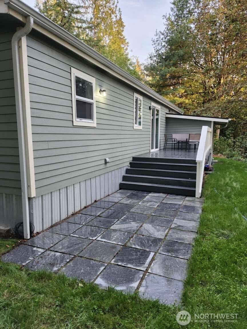 33040 NE 66th ST, Carnation, WA 98014