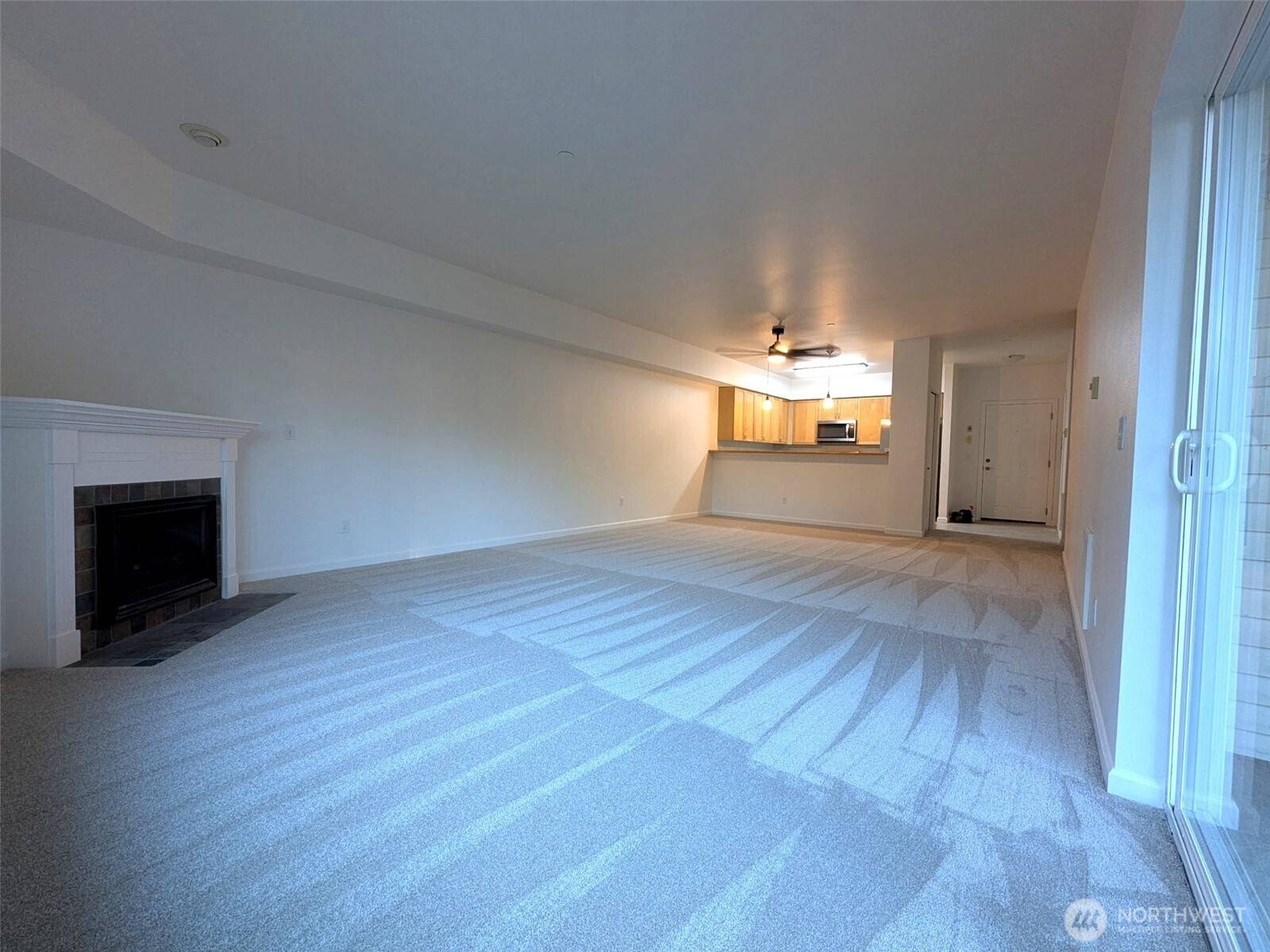 15000 Juanita DR NE #403, Kenmore, WA 98028