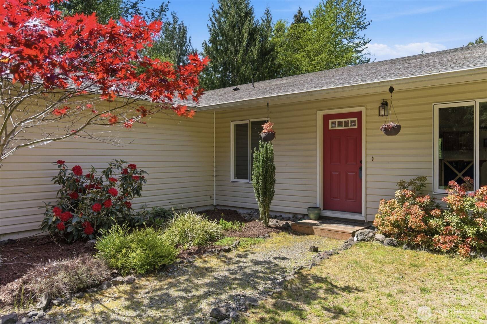 297 Lewis RD W, Seabeck, WA 98380