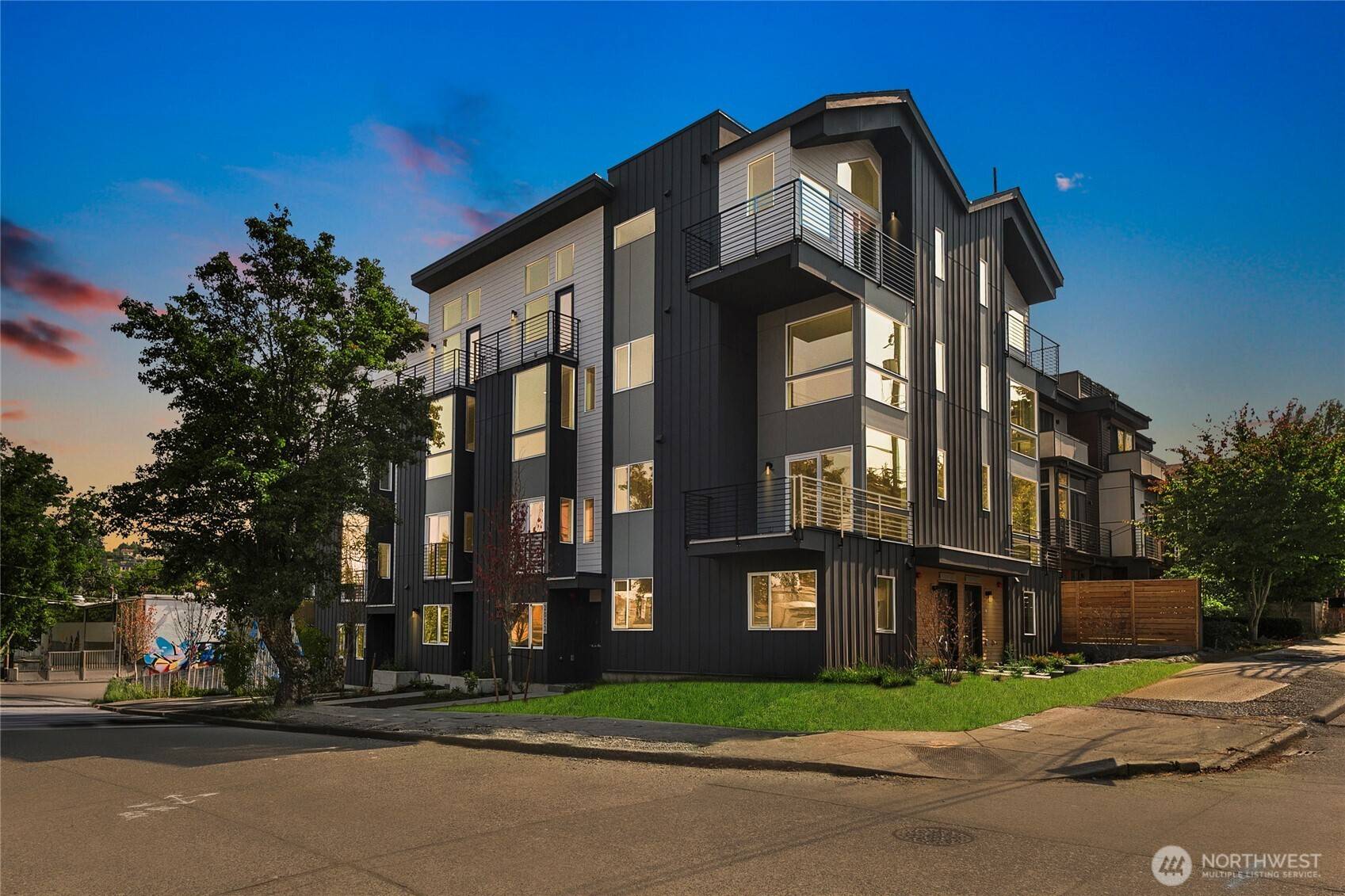 2019 W Bertona, Seattle, WA 98199