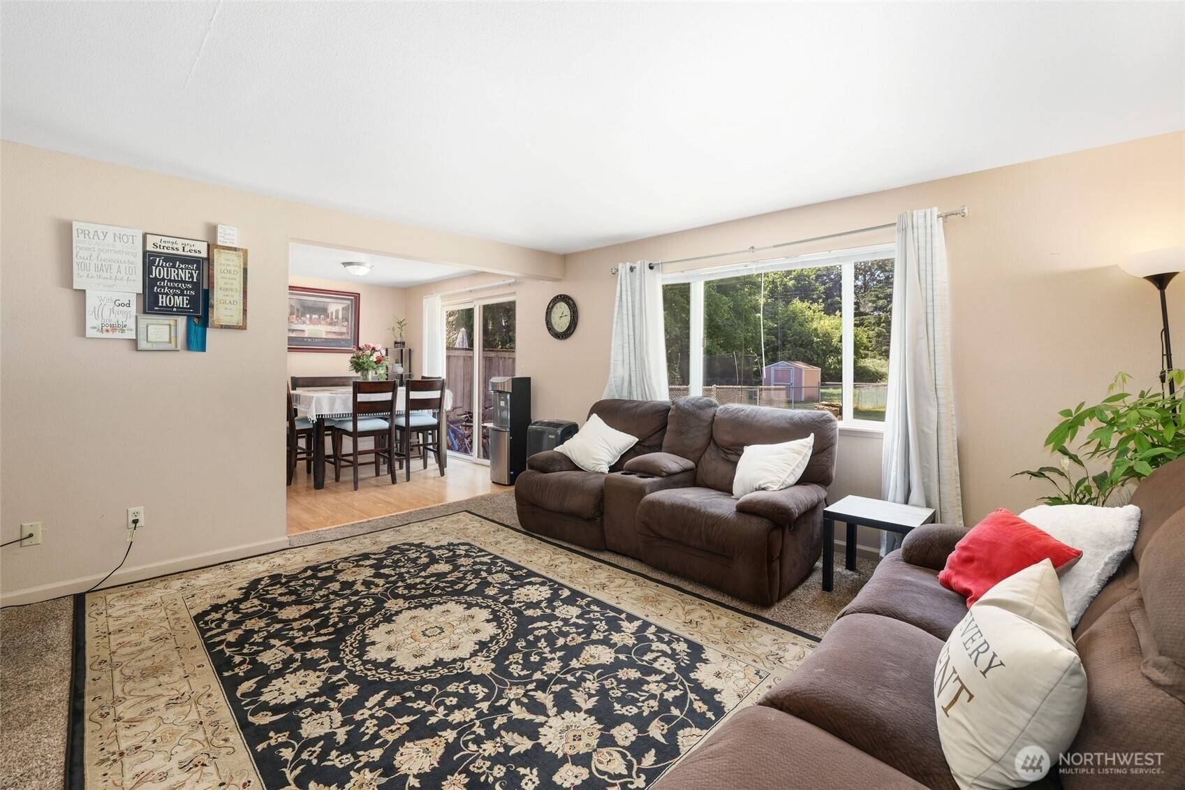 643 School ST SE, Lacey, WA 98503