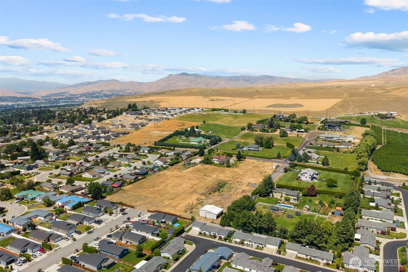 608 N Nester Court, East Wenatchee, WA 98802