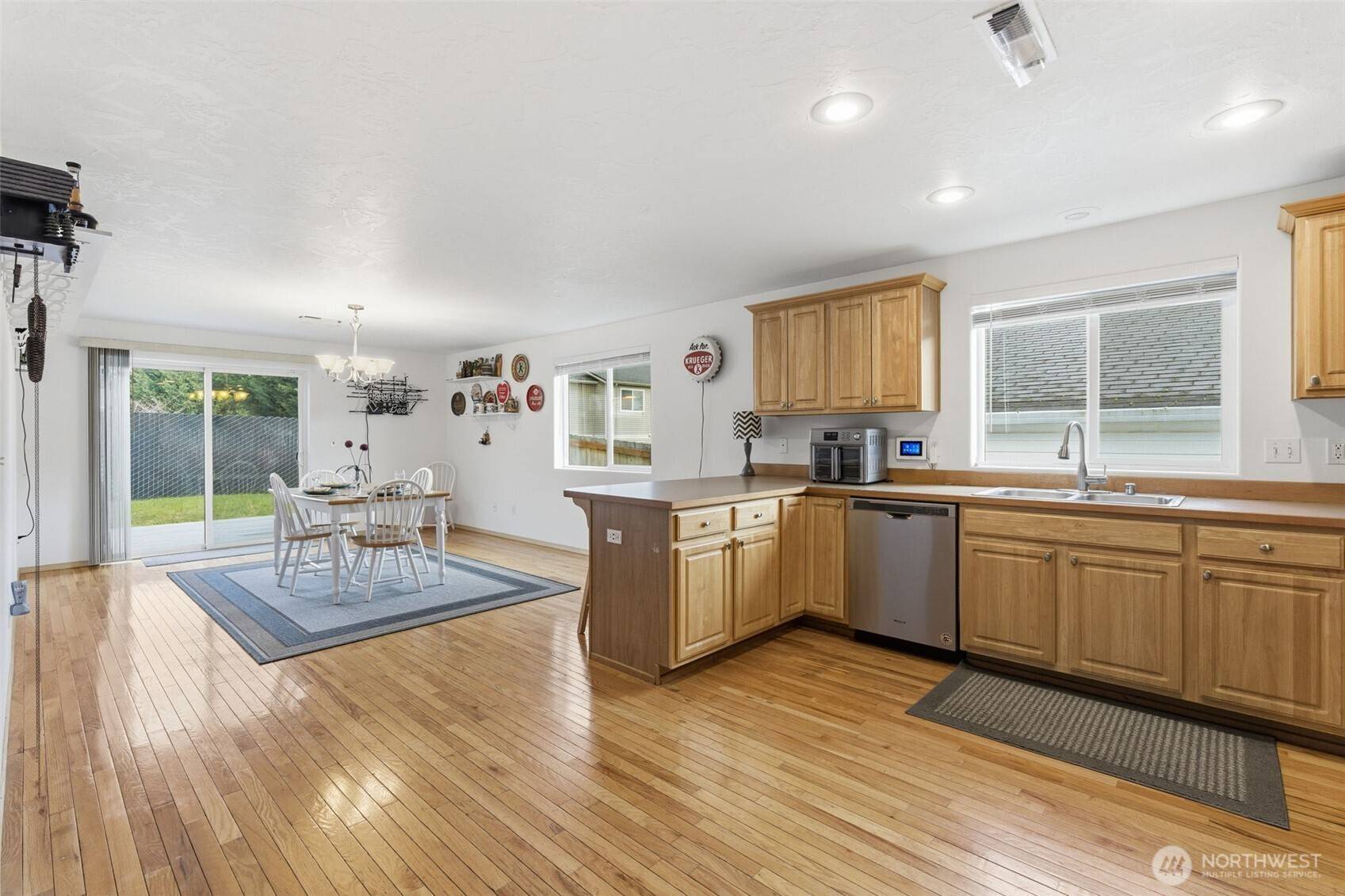 2533 Kristine CT, Centralia, WA 98531