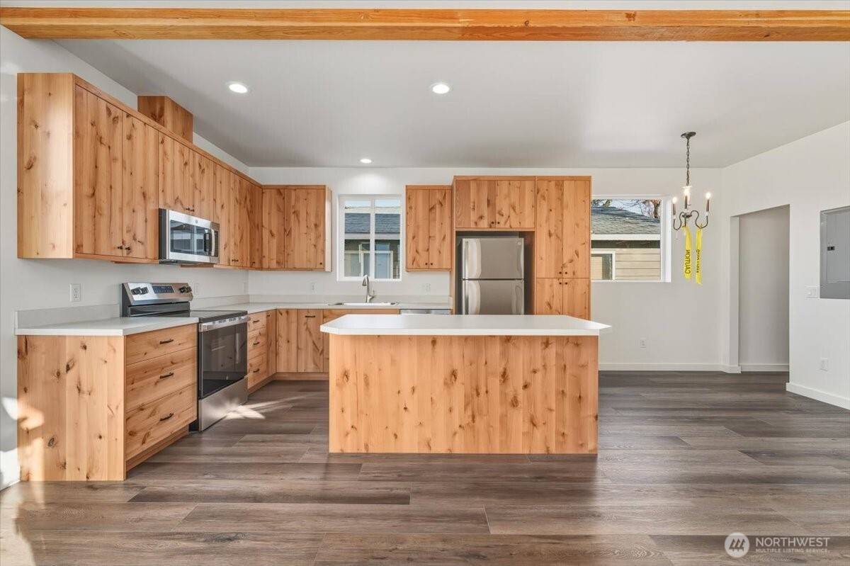 415 E Okanogan AVE, Chelan, WA 98816