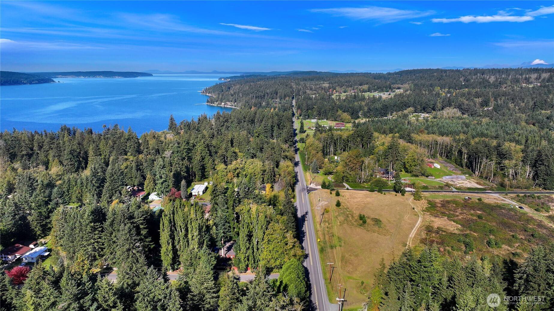 1991 E Beachwood DR, Freeland, WA 98249