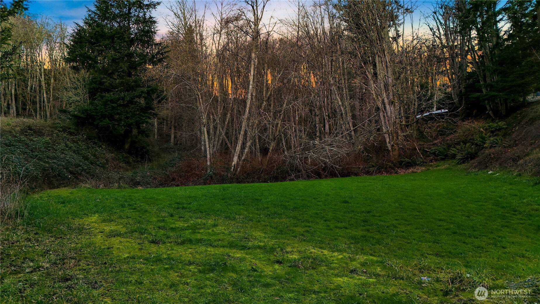 927 Grennan PL, Camano Island, WA 98282