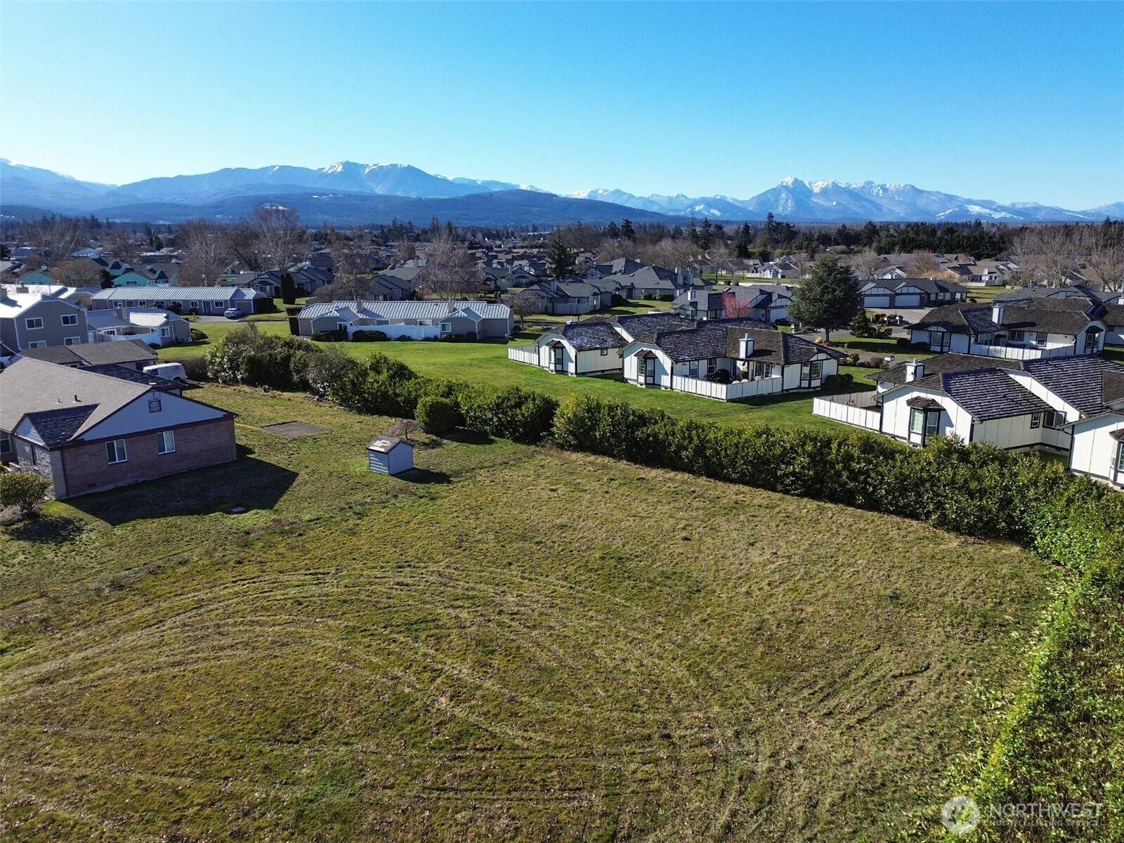 955 N 5th AVE, Sequim, WA 98382