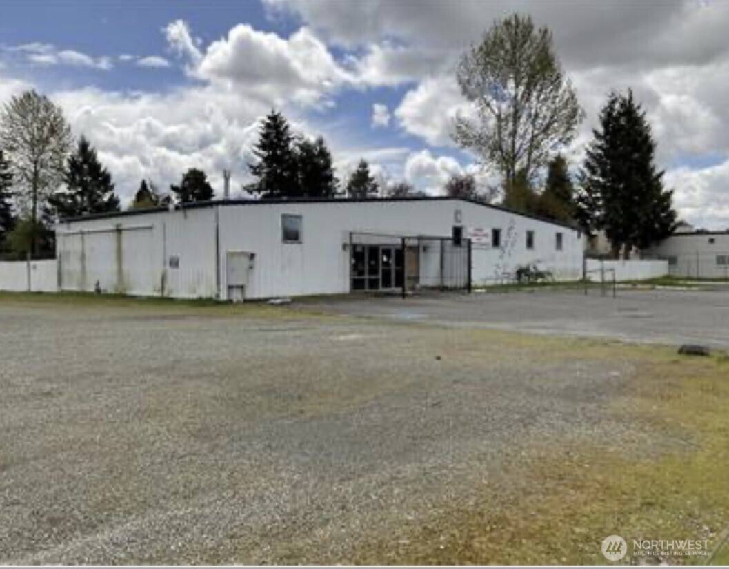 926 Auburn WAY N, Auburn, WA 98002