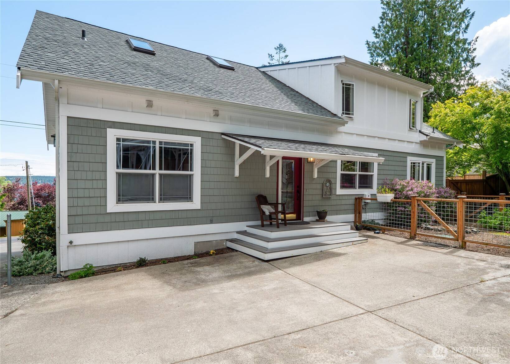 3530 W Sequim Bay RD, Sequim, WA 98382