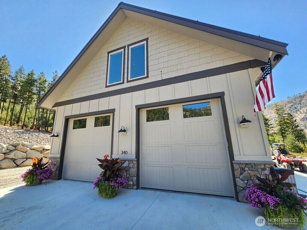 340 Mossback LN, Entiat, WA 98822