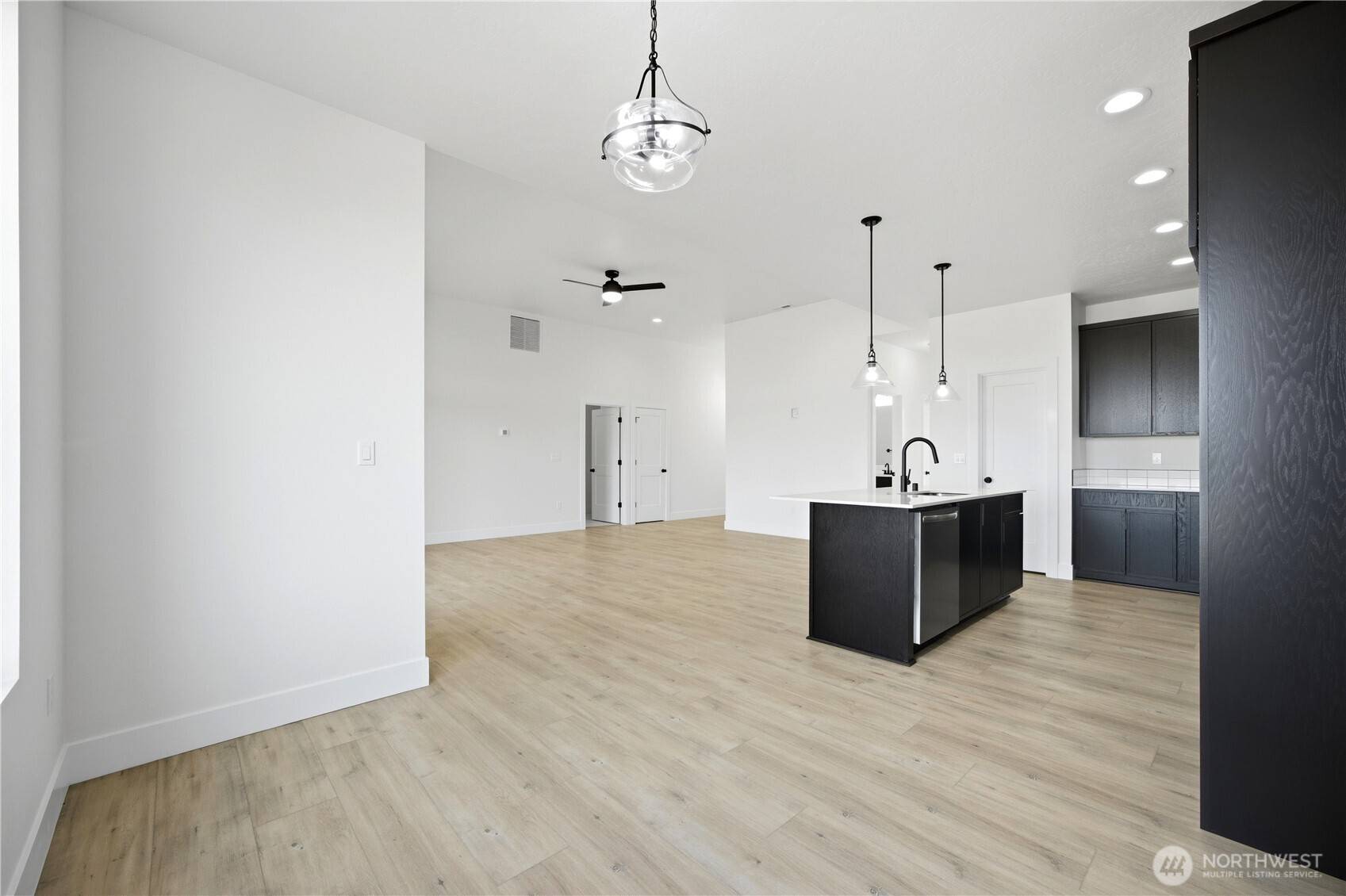 1134 E Mt Hood ST, Othello, WA 99344