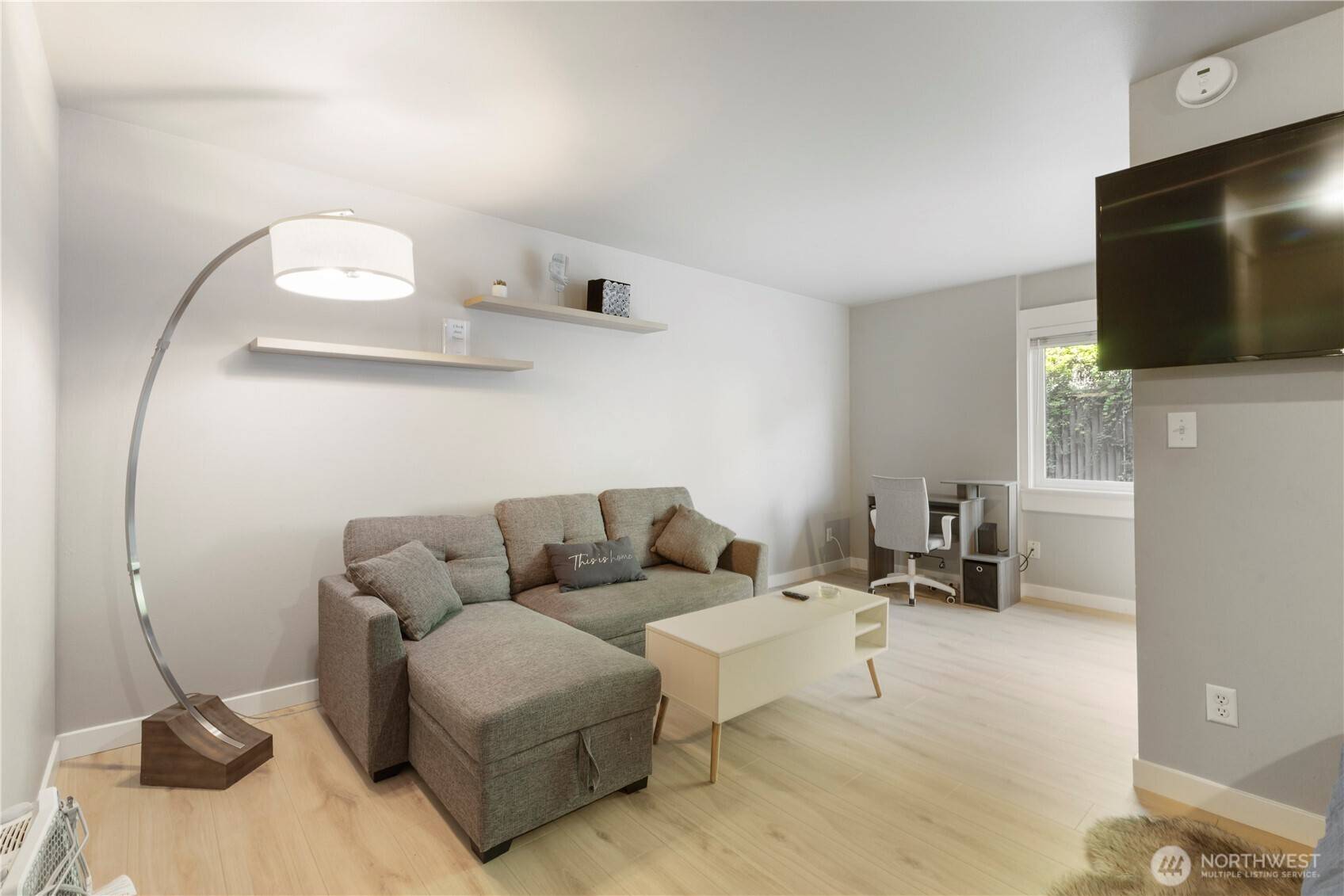 705 E Republican ST #207, Seattle, WA 98102