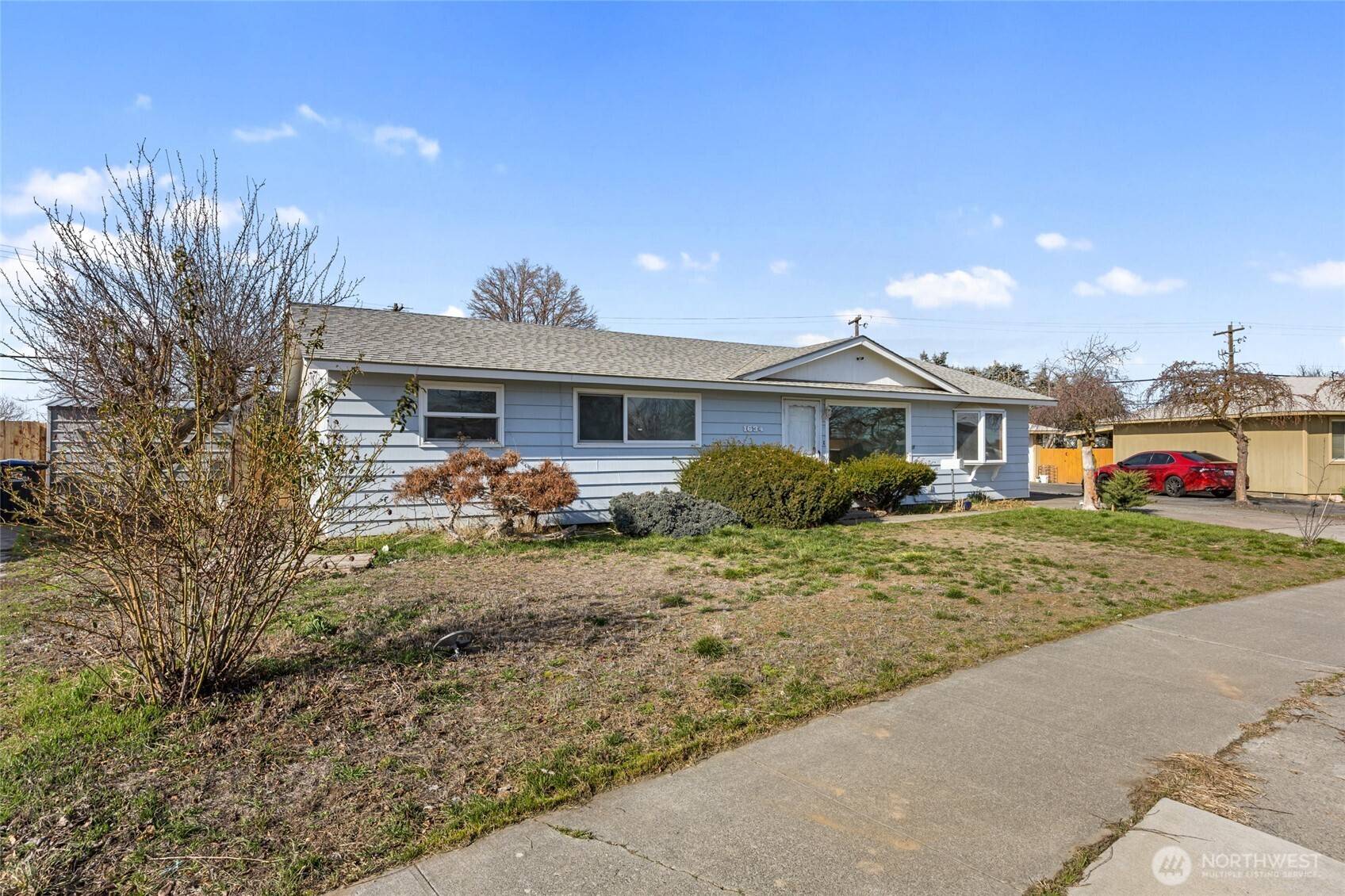 1634 S Wallace ST, Moses Lake, WA 98837