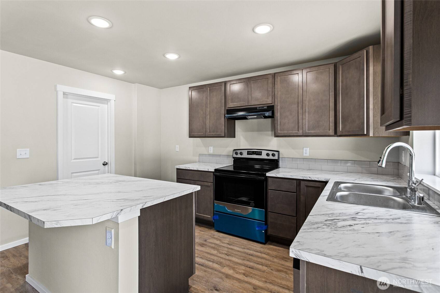 310 N Aspen ST, Tieton, WA 98947
