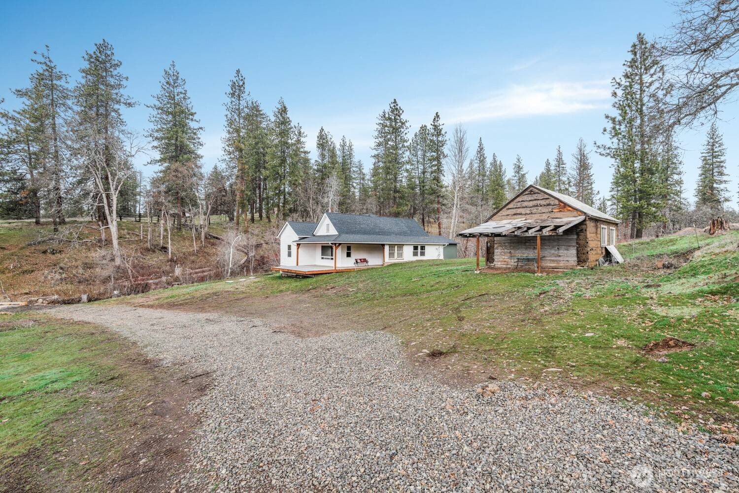 932 Zelinski RD, Goldendale, WA 98620