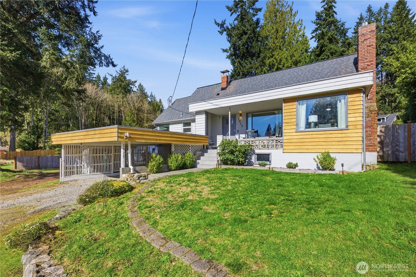 1913 Deville DR NW, Bremerton, WA 98312