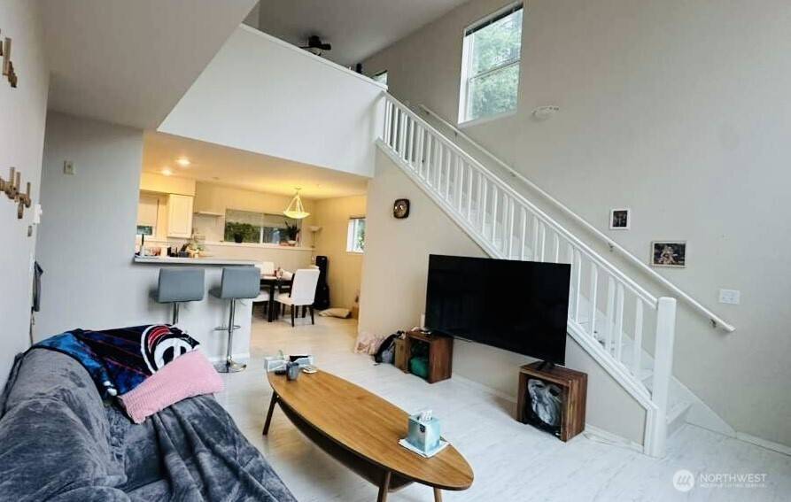2960 142nd PL SE #2, Bellevue, WA 98007