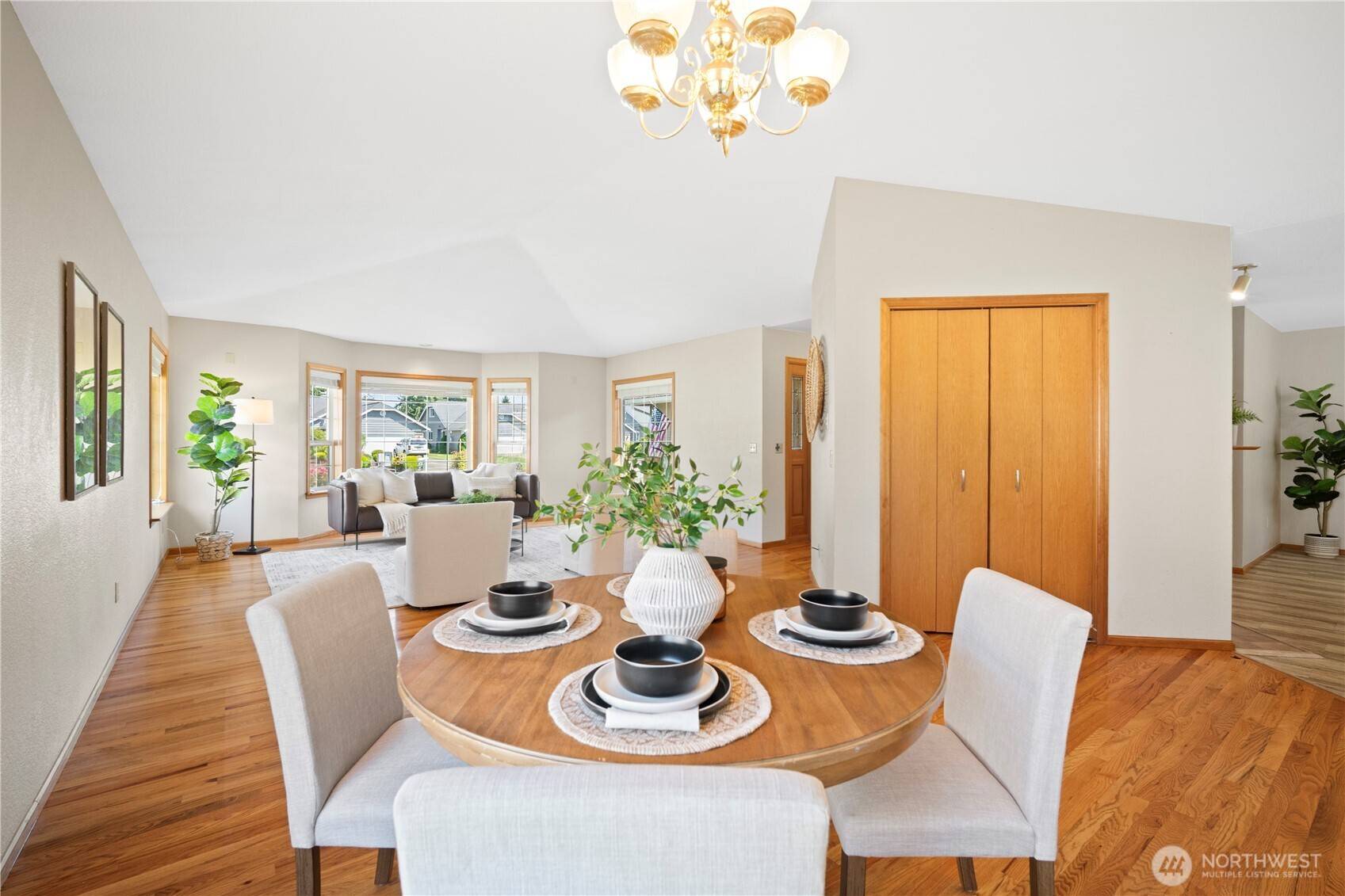 6849 Raspberry DR, Everson, WA 98247