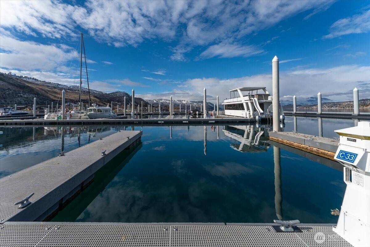 1350 W Woodin AVE #C33, Chelan, WA 98816