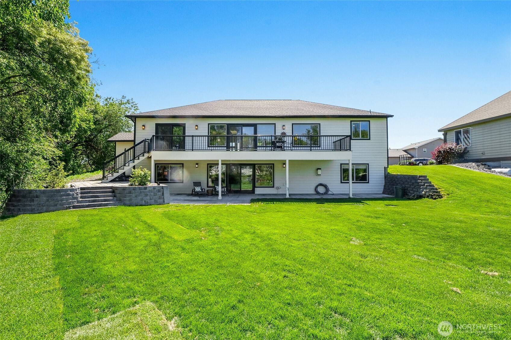 800 S Camas PL, Moses Lake, WA 98837