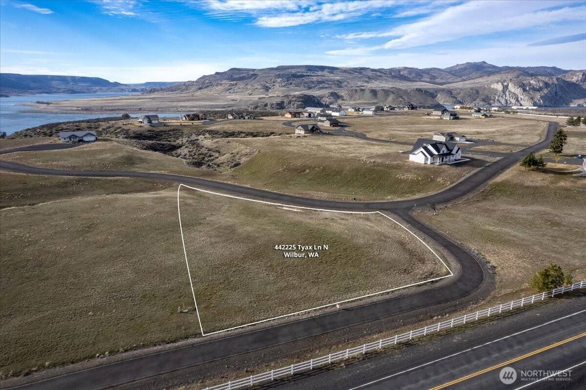 44225 Tyax LN N, Wilbur, WA 99185