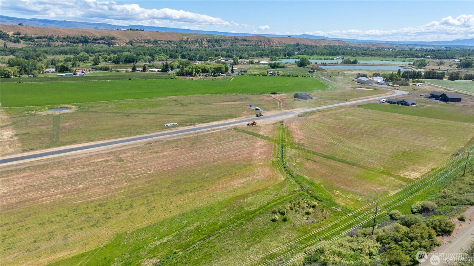 520 Thorp Landing LN, Thorp, WA 98946