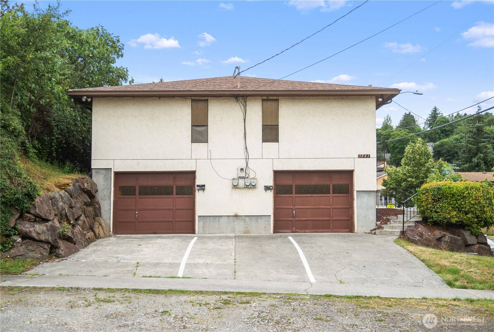 1701 19th AVE S, Seattle, WA 98144