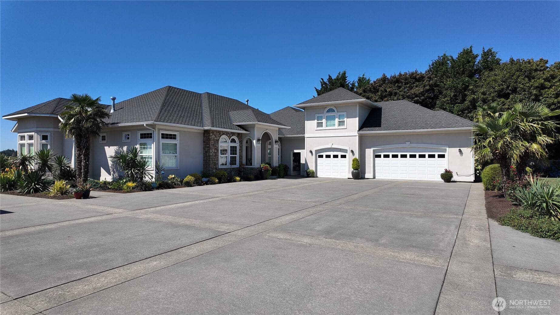 15834 Kamb RD, Mount Vernon, WA 98274