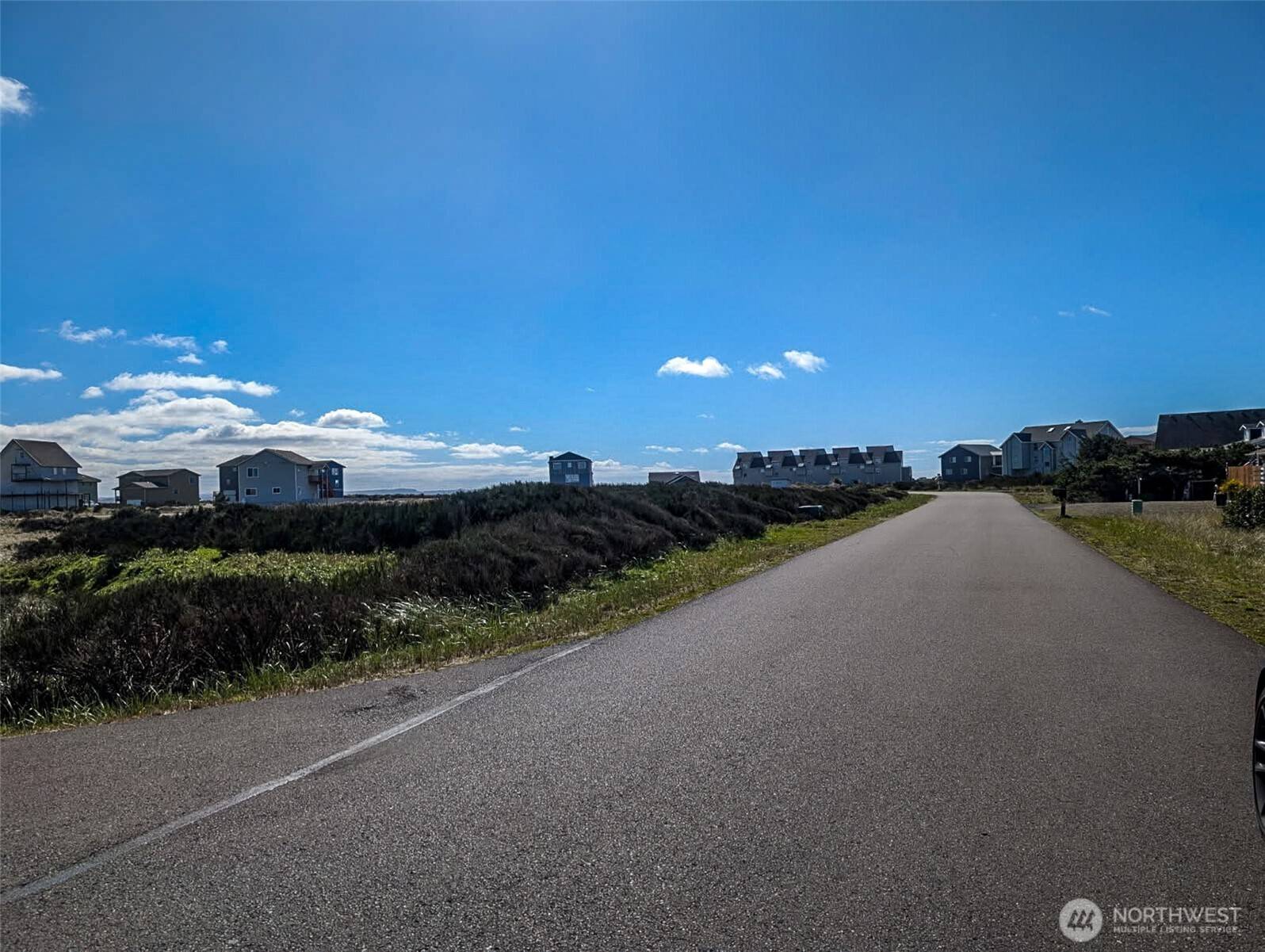 1407 Ocean Crest AVE SW, Ocean Shores, WA 98569