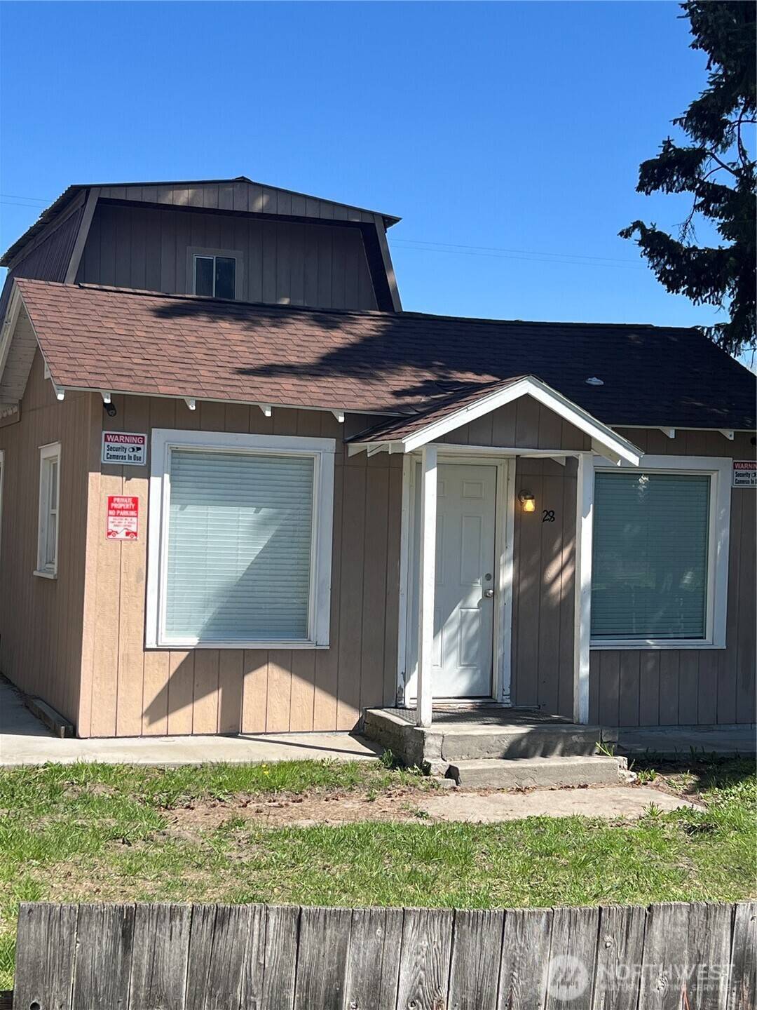 28 N Fir St, Omak, WA 98841