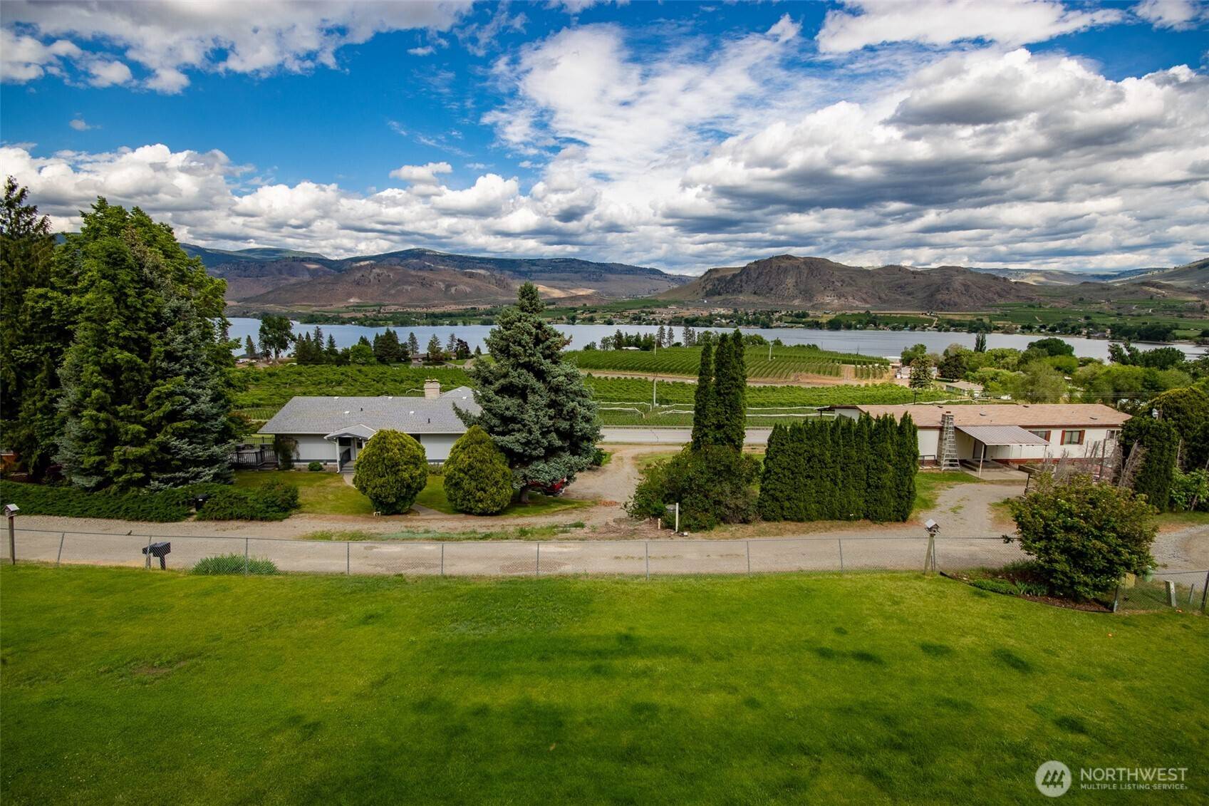 9 C Rose ST, Oroville, WA 98844