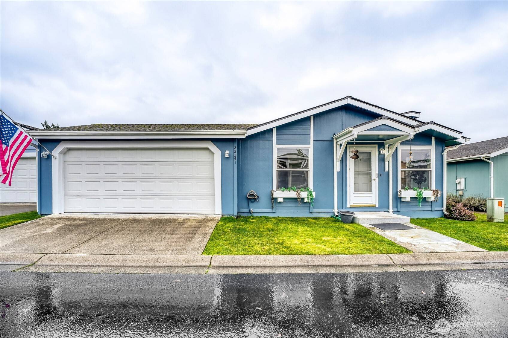 22241 SE 241st PL #62, Maple Valley, WA 98038