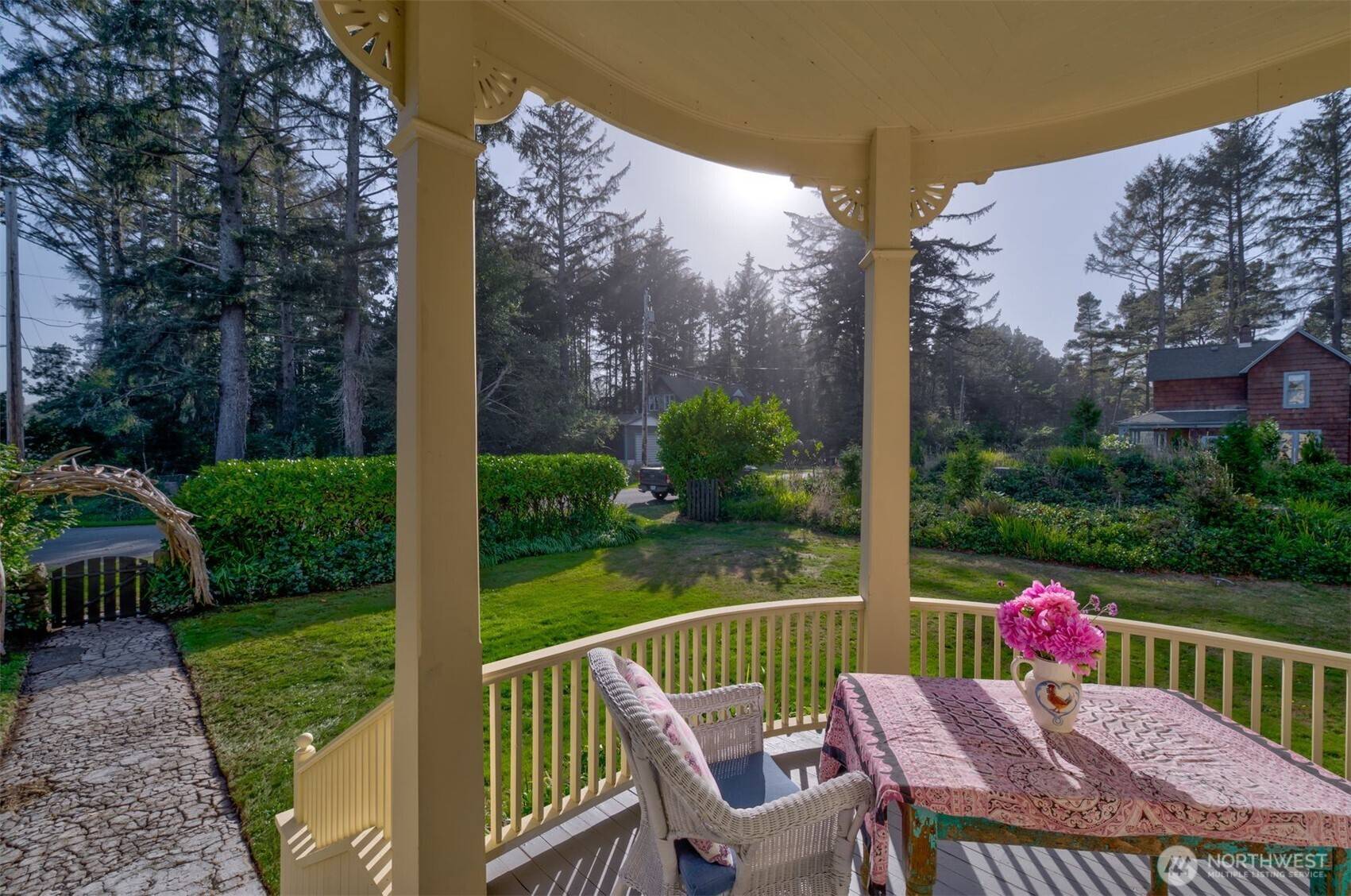 1103 37th PL, Seaview, WA 98644