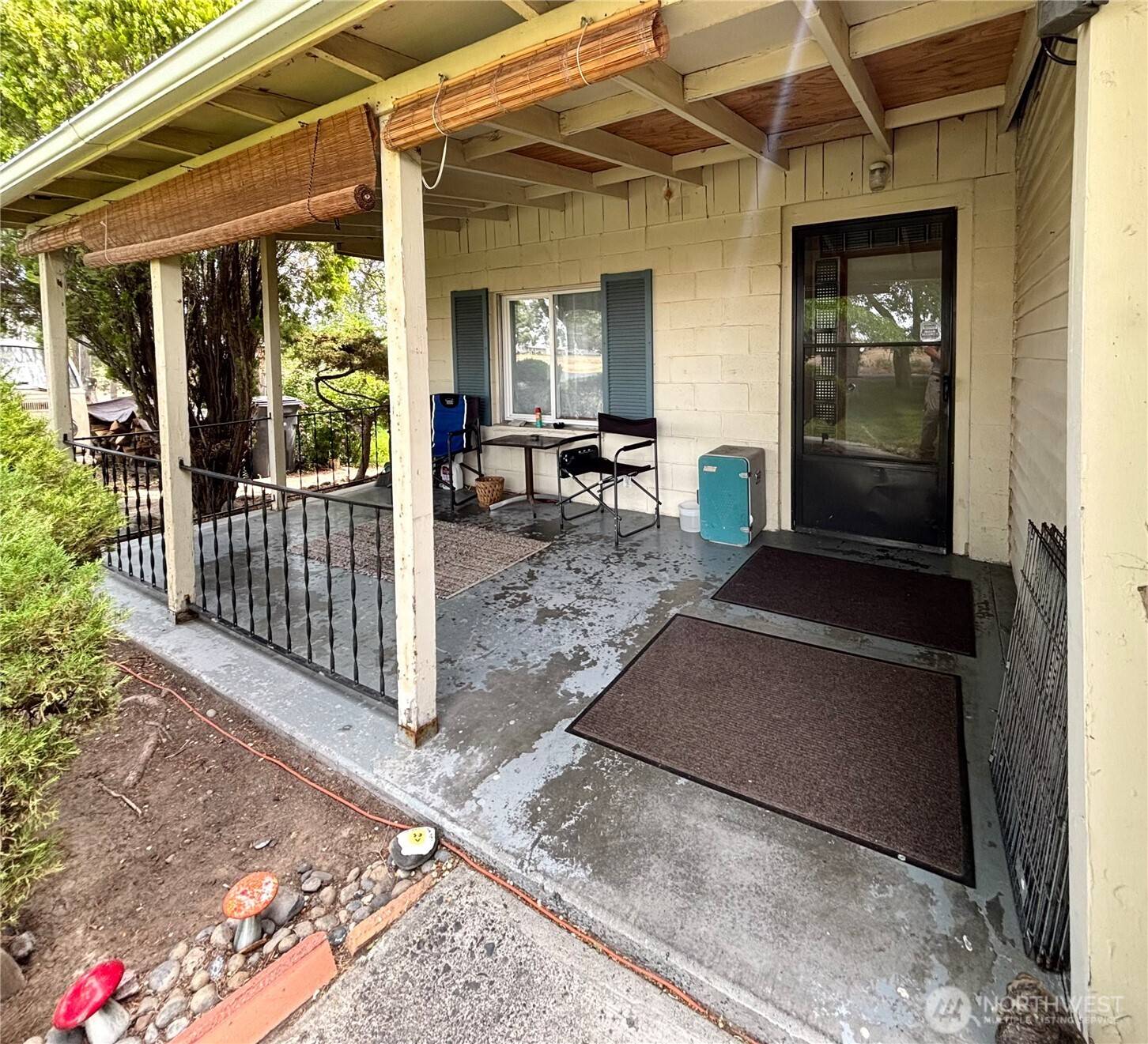 4477 Wenatchee DR NE, Moses Lake, WA 98837