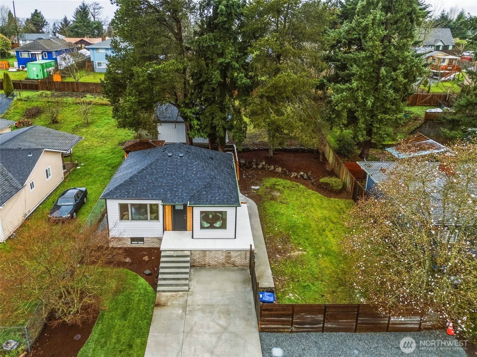 10731 18th AVE SW, Seattle, WA 98146