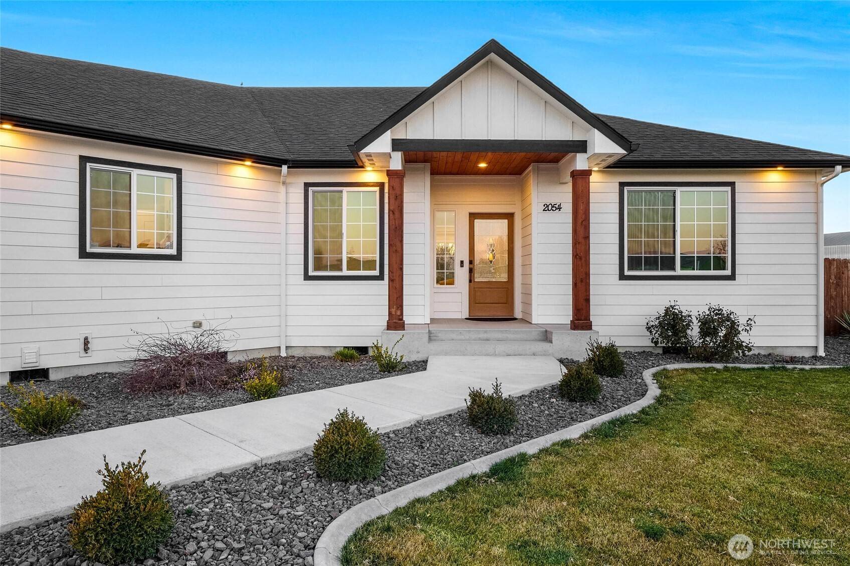 2054 Road H.2 NE, Moses Lake, WA 98837
