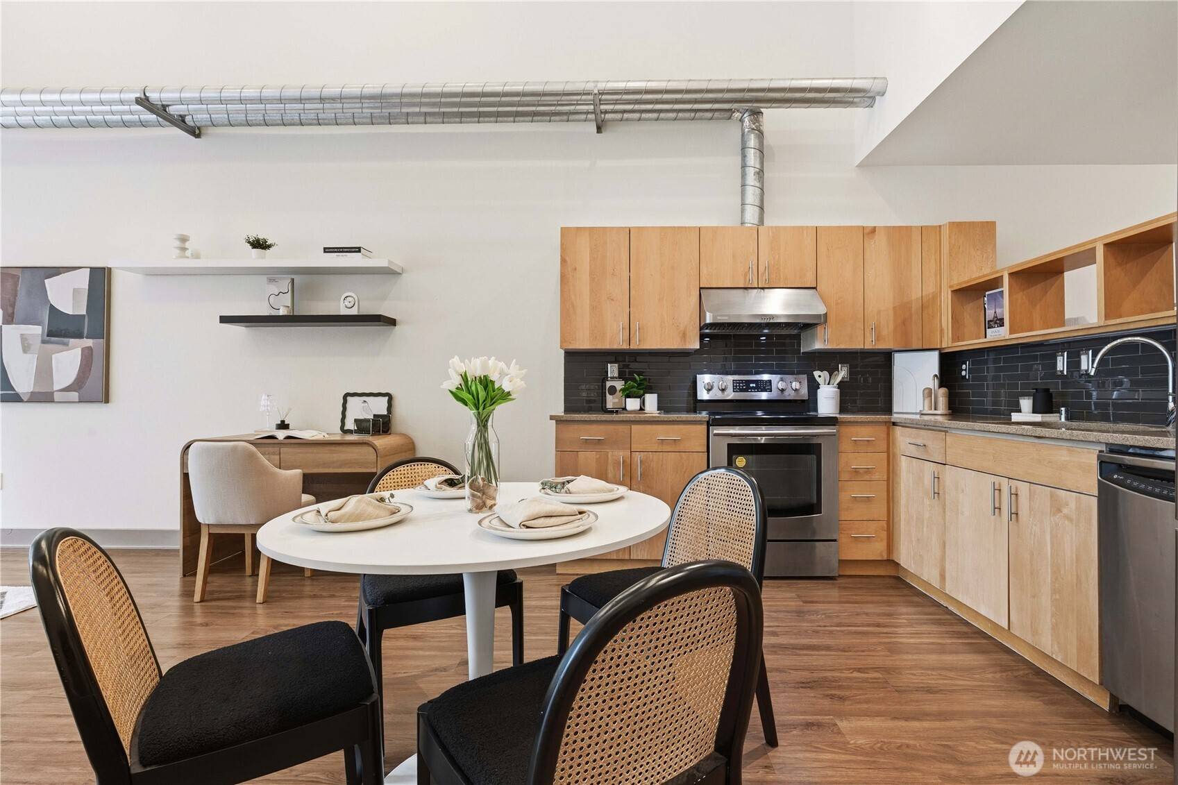 2015 Terry AVE #406, Seattle, WA 98121