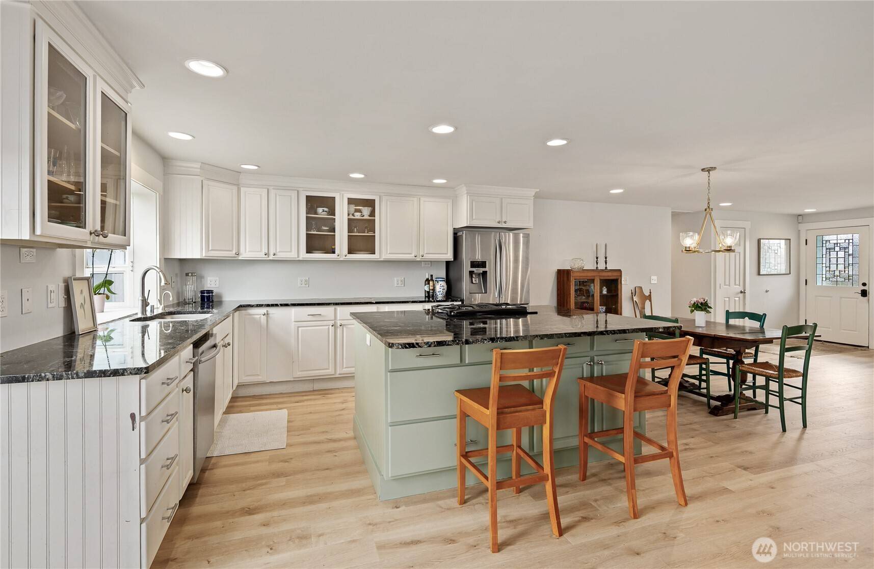 801 Livingston Bay Shore DR, Camano Island, WA 98282
