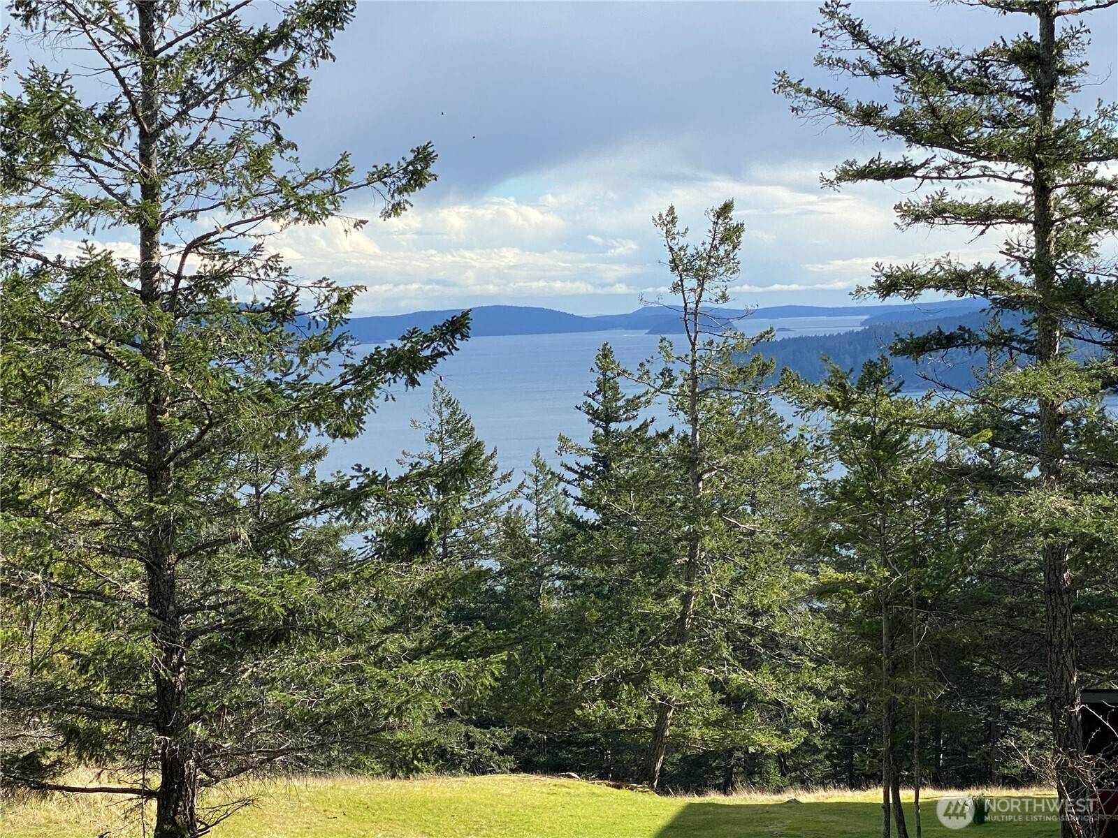 9 Tomihi DR, Orcas Island, WA 98245