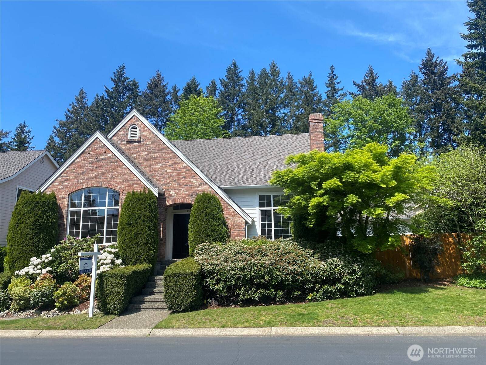 13428 NE 12th PL, Bellevue, WA 98005