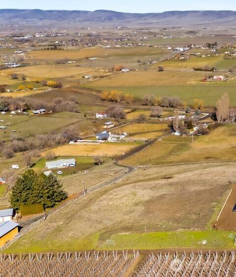0 NKA Desmarais RD, Moxee, WA 98936