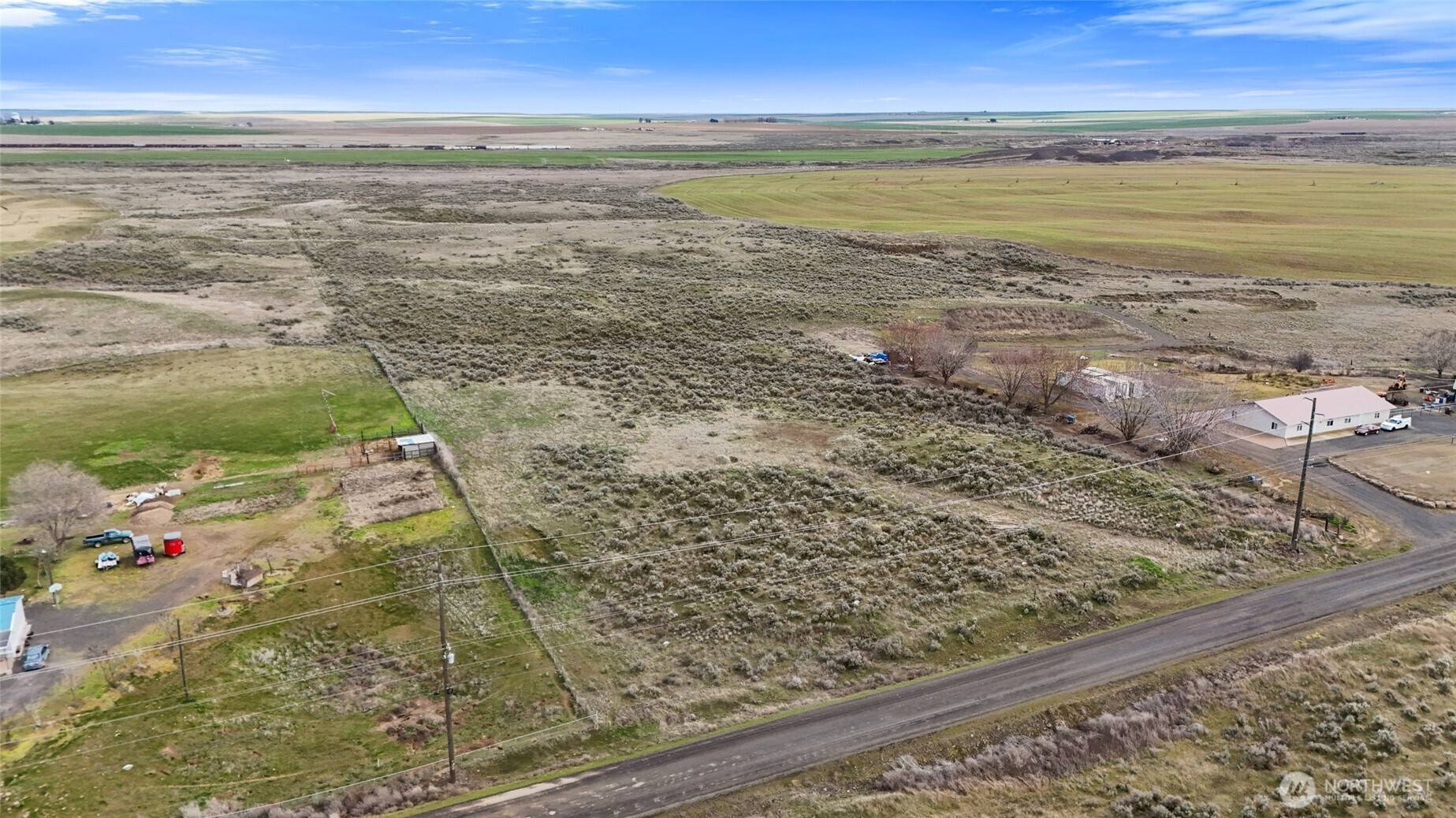 9051 SE Rd S, Warden, WA 98857